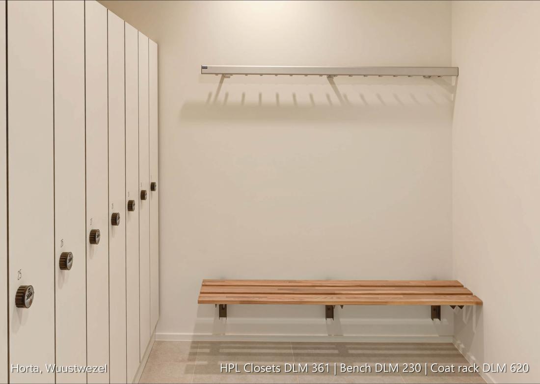 Horta_Volkern cabin_Bench DLM 230_Coat rack DLM620