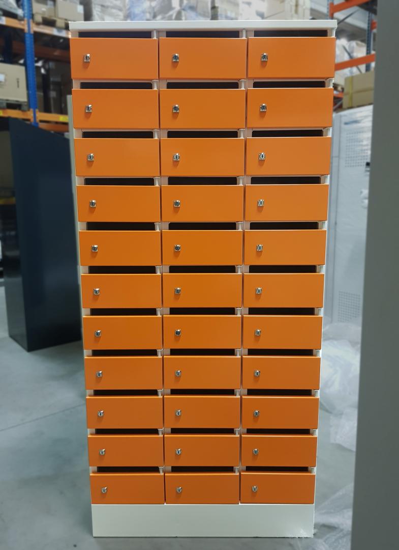 OUTLET: DLM 811/III