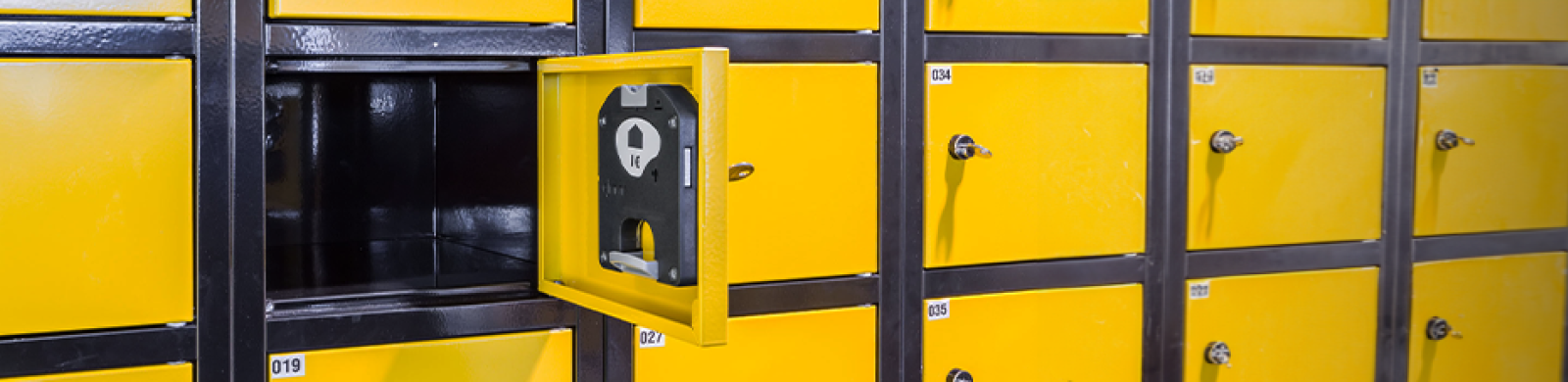 Lockers en vakkenkasten