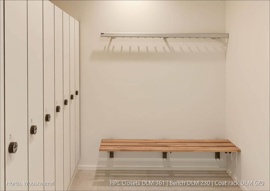 Horta_Volkern cabin_Bench DLM 230_Coat rack DLM620