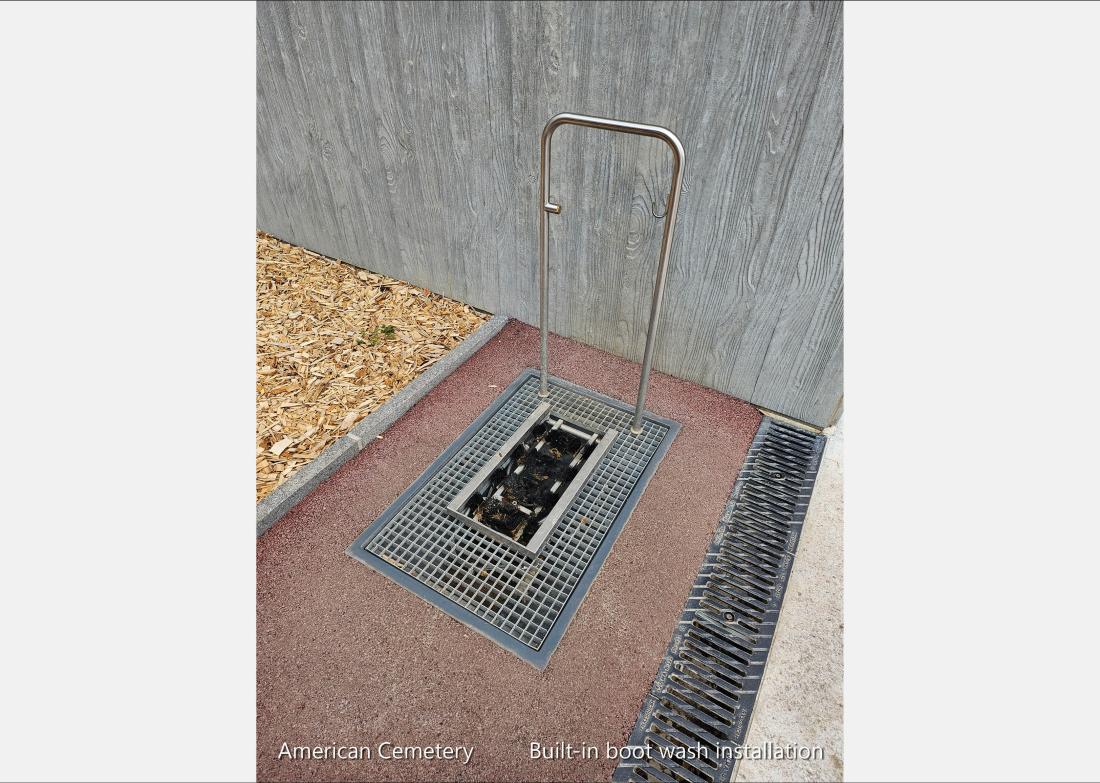 American Cemetery, Normandië_ built-in boot wash installation
