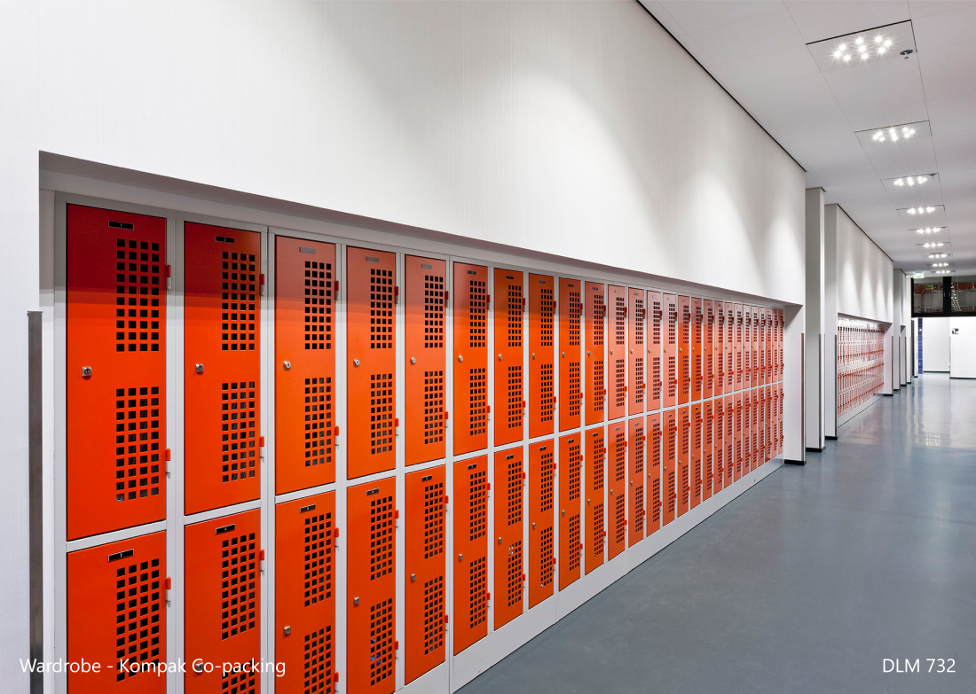Garderobe DLM 732
