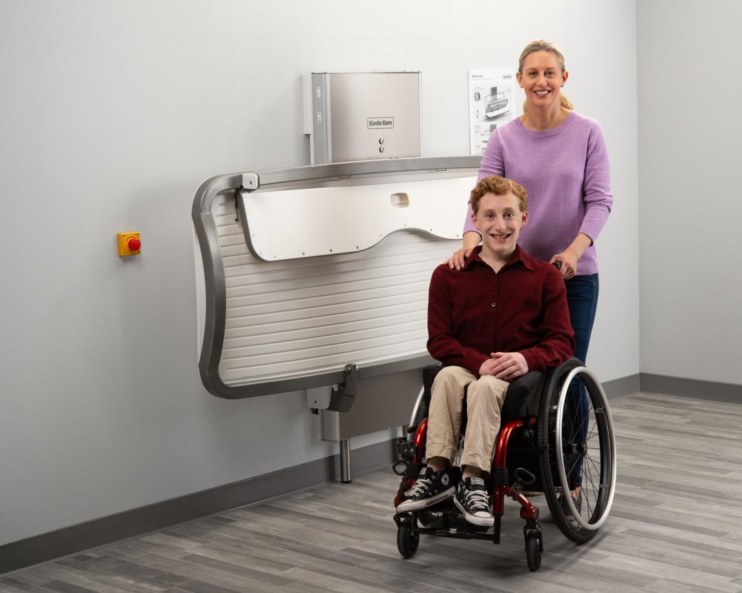 KB3000 Adult Changing Station